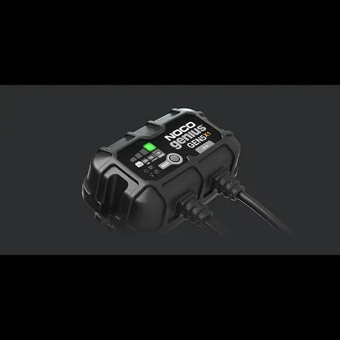 LED indicator on NOCO Gen5X1 battery charger for charging status