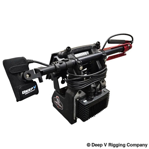 Garmin GPSMAP 1243 with HDMI Out + Livescope Plus Shuttle Bundle Portable Shuttles